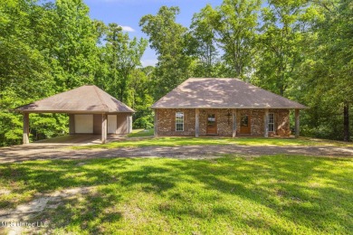 (private lake, pond, creek) Home For Sale in Florence Mississippi