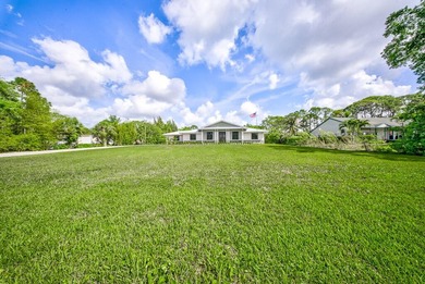 Experience luxury and space in this stunning estate located in - photo 7