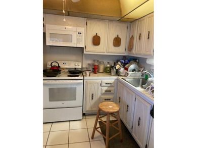 WONDERFUL 2ND FLOOR CORNER UNIT CONDO WITH 2 BEDROOMS AND 2 - photo 3