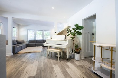 Located in the heart of Charleston's vibrant Eastside - photo 6
