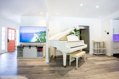 Located in the heart of Charleston's vibrant Eastside - photo 8