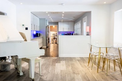 Located in the heart of Charleston's vibrant Eastside - photo 9