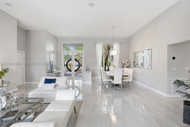 Discover your own private oasis in the heart of Weston! Situated - photo 11