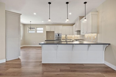 Experience the difference of true custom craftsmanship in this - photo 12