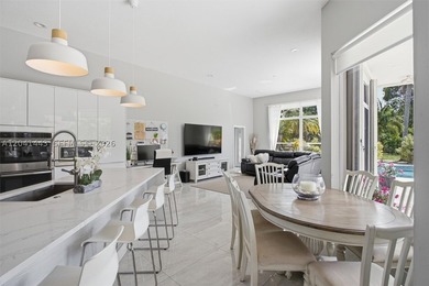 Discover your own private oasis in the heart of Weston! Situated - photo 15