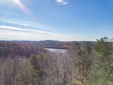 Welcome to your dream home's future address! This 0.97-acre lot - photo 18