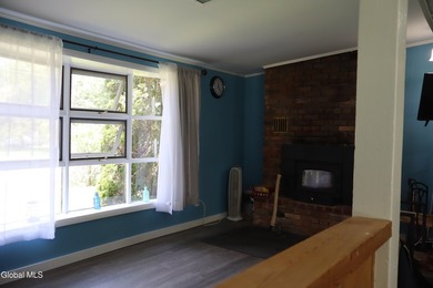 Welcome to 103 Seven Oaks Road! Nestled on a private corner lot - photo 5