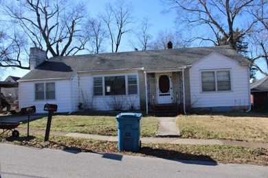 (private lake, pond, coastal) Home Sale Pending in Ozark Missouri