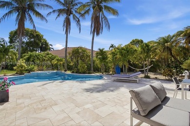 Discover your own private oasis in the heart of Weston! Situated - photo 43
