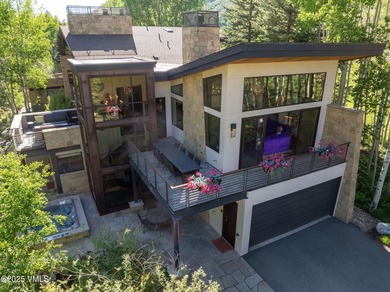 Discover an exquisite fusion of modern design and alpine charm - photo 2