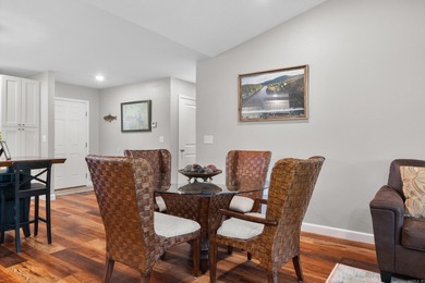 Welcome to your perfect lake getaway! This like-new 2 bedroom, 2 - photo 8