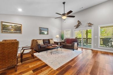 Welcome to your perfect lake getaway! This like-new 2 bedroom, 2 - photo 9