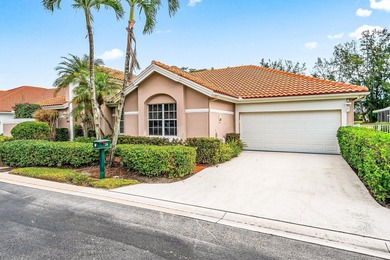 Elegantly remodeled estate home with expansive lake and golf - photo 1