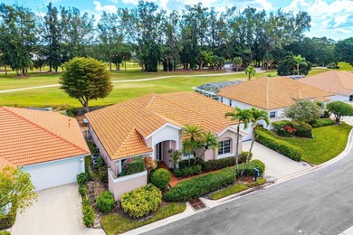 Elegantly remodeled estate home with expansive lake and golf - photo 9