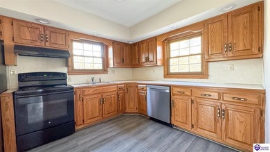 Charming 1945 home with modern updates and move-in ready! This - photo 12