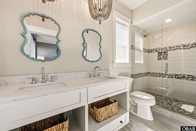 Welcome to this exceptional 12-bedroom, 10.5-bath custom-built - photo 22