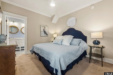 Welcome to this exceptional 12-bedroom, 10.5-bath custom-built - photo 27