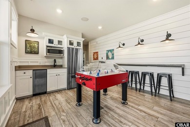 Welcome to this exceptional 12-bedroom, 10.5-bath custom-built - photo 34