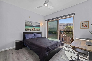 Live in the heart of the Historic Gaslamp Quarter! This - photo 9