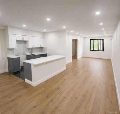 Great House Prime location! Fully diamond renovated and newly - photo 9