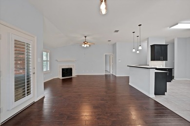 Nestled in the highly sought after Sunset Pointe community, this - photo 12