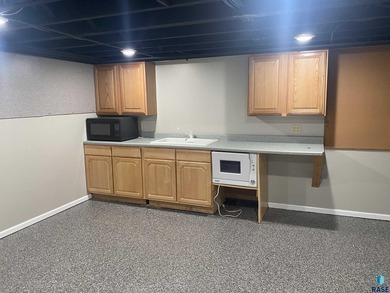 This is a rare opportunity to purchase a newly remodeled office - photo 15