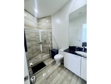 PH at Trump Tower III, Sunny Isles Beach, 2 bedrooms + den / 3 - photo 17