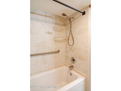 Welcome to this beautifully updated, move-in-ready 2-bedroom, 1 - photo 23