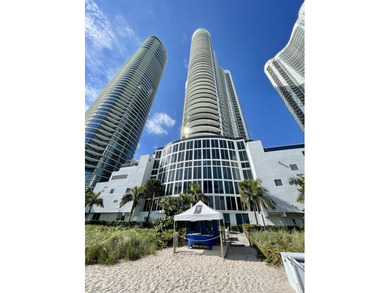 PH at Trump Tower III, Sunny Isles Beach, 2 bedrooms + den / 3 - photo 26