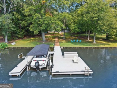 Lake Home For Sale in Eatonton, Georgia