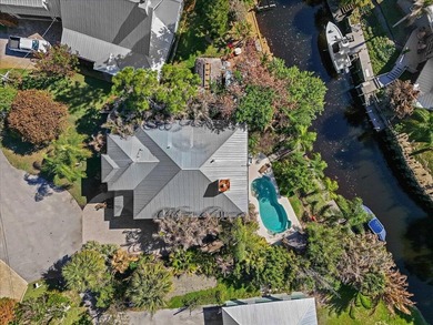 SIGNIFICANT PRICE IMPROVEMENT PRESENTS A RARE WATERFRONT - photo 3