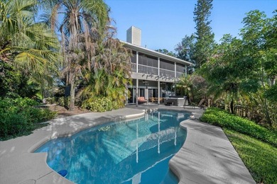 SIGNIFICANT PRICE IMPROVEMENT PRESENTS A RARE WATERFRONT - photo 4