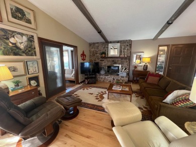Crown this Lakefront as Yours...2 Bdrms, 3 Baths, carport, extra - photo 11