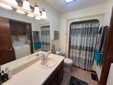 Crown this Lakefront as Yours...2 Bdrms, 3 Baths, carport, extra - photo 17