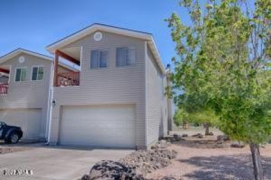 White Mountain Lake Townhome/Townhouse For Sale in Show Low Arizona