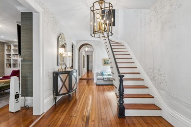 Gracefully restored and rich in Charleston history, this - photo 6