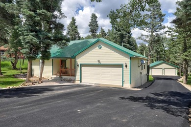 Wonderful single level ranch style home, 3 bed 3 bath two car - photo 2