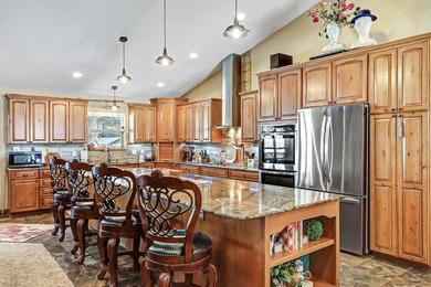 Wonderful single level ranch style home, 3 bed 3 bath two car - photo 6