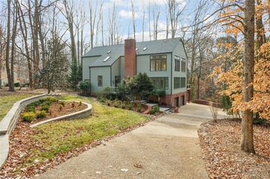 Kingsmill Pond Home For Sale in Williamsburg Virginia