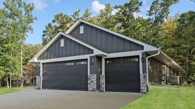 331 Gateway Parkway - photo 1
