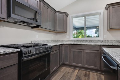331 Gateway Parkway - photo 5