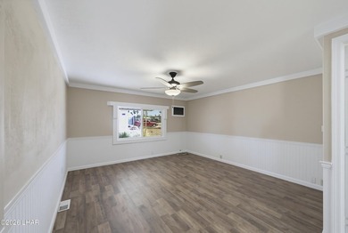 Beautifully refreshed inside and out, this move-in-ready home - photo 11