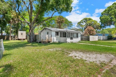 Welcome home to this updated 2-bedroom, 1-bathroom residence in - photo 2