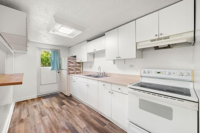 Welcome home to this updated 2-bedroom, 1-bathroom residence in - photo 6