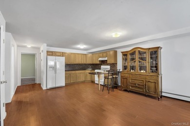 Welcome to the ultimate beach lifestyle! Positioned in the heart - photo 3