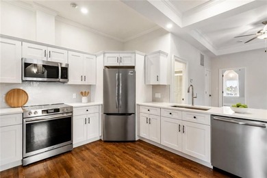 LOCATION, LOCATION, LOCATION. Move Right in to this Fully - photo 7