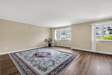 Welcome to the ultimate beach lifestyle! Positioned in the heart - photo 9