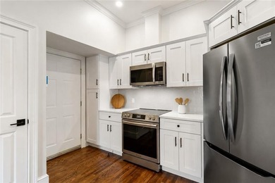 LOCATION, LOCATION, LOCATION. Move Right in to this Fully - photo 10