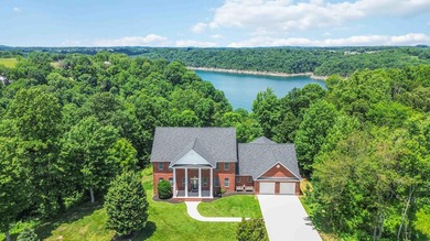 Rare Opportunity! Welcome to this stunning custom built - photo 6