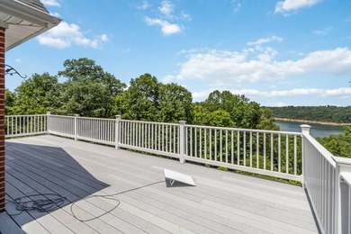 Rare Opportunity! Welcome to this stunning custom built - photo 9